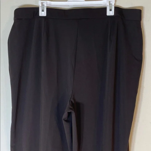 NWT. Avenue 22 Tall Dark Brown Classic Fit Stretch Trousers. - Picture 8 of 9